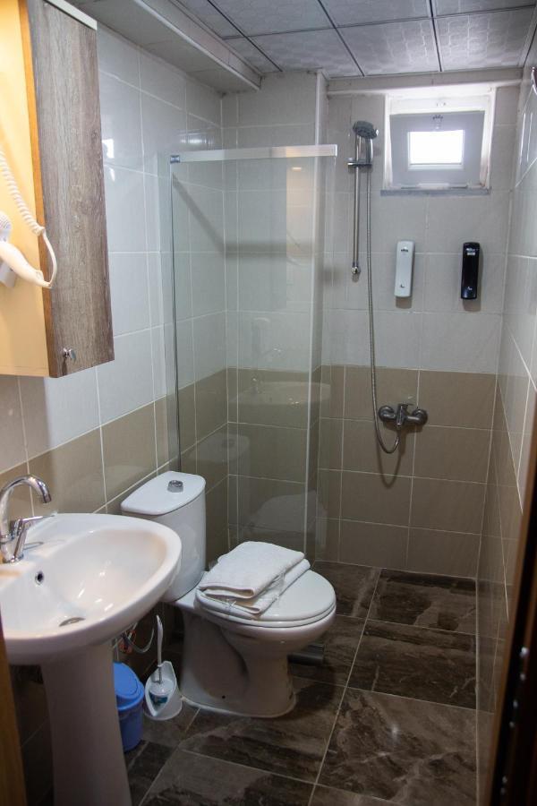 Figen Hotel Canakkale Bagian luar foto